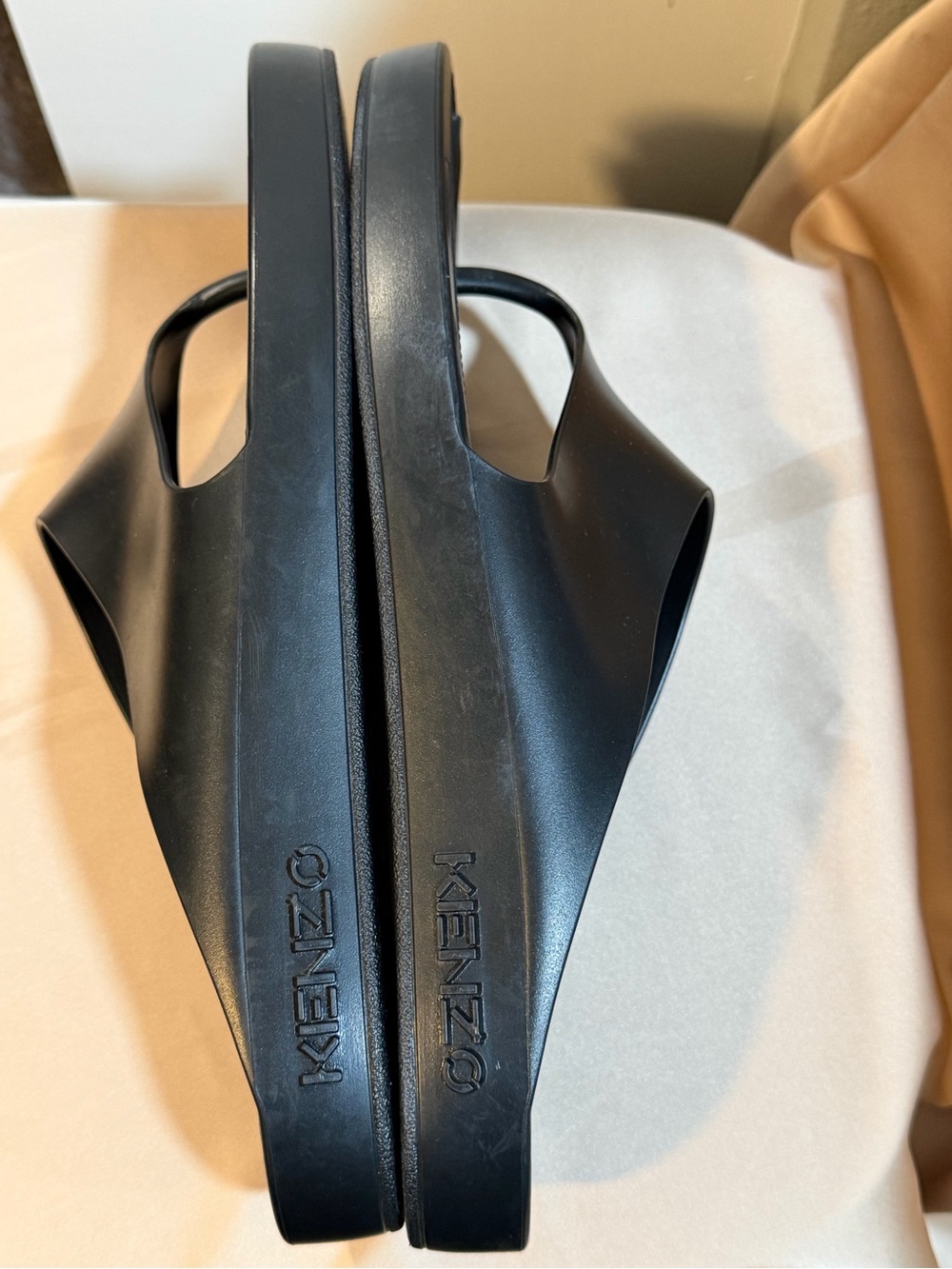 KENZO K-Beach Black Tabi Split Toe Flip Flop Sandals - Picture 6 of 7